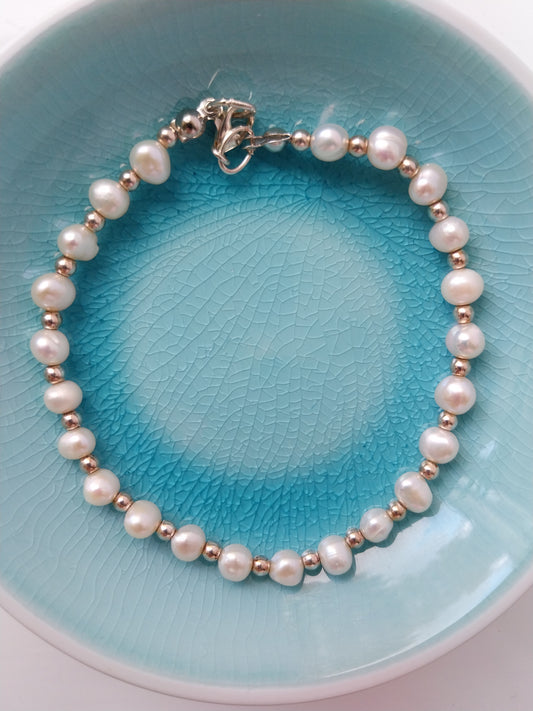 Pearl and Sterling Silver Bracelet with Clasp