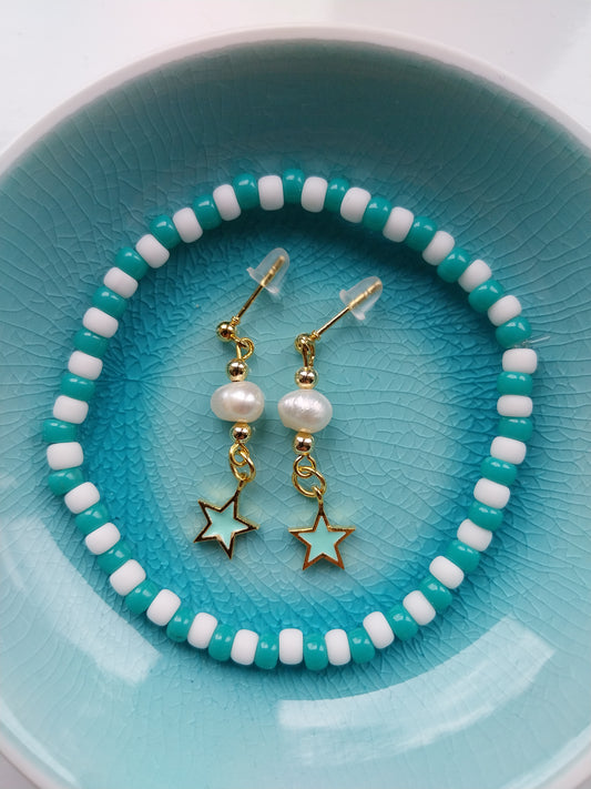 Turquoise & White Seed Bead Bracelet